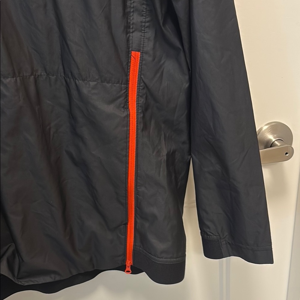 Oregon State Beavers. Nike Black and Orange Windbreaker, Quarter Zip Pullover - Picture 4 of 10